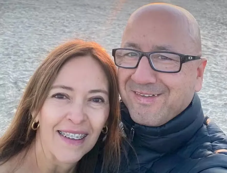 CASAL COLOMBIANO É DEPORTADO APÓS VIVER NOS EUA POR 35 ANOS: QUEREMOS QUE VOLTEM , DIZEM FILHOS