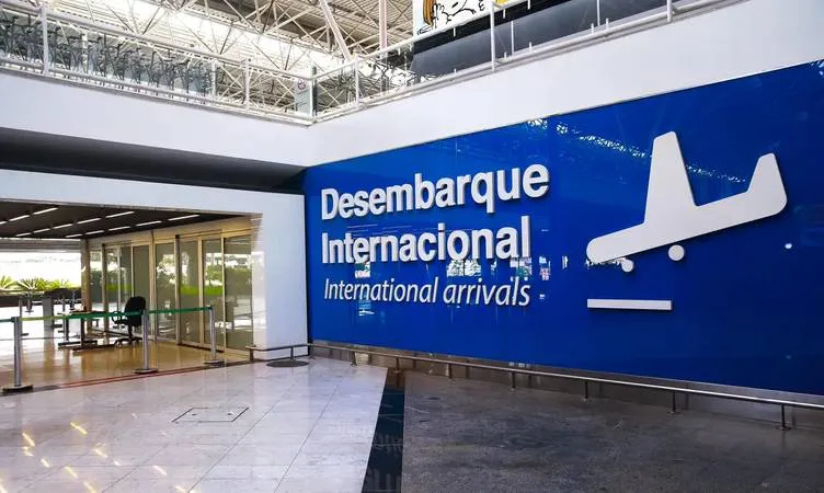 BRASIL COMEÇA A EXIGIR VISTO PARA EUA, CANADÁ E AUSTRALIA 