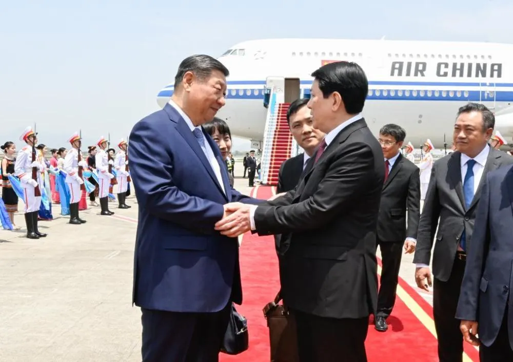 CHINA E VIETNÃ ASSINAM ACORDOS E CRITICAM PROTECIONISMO