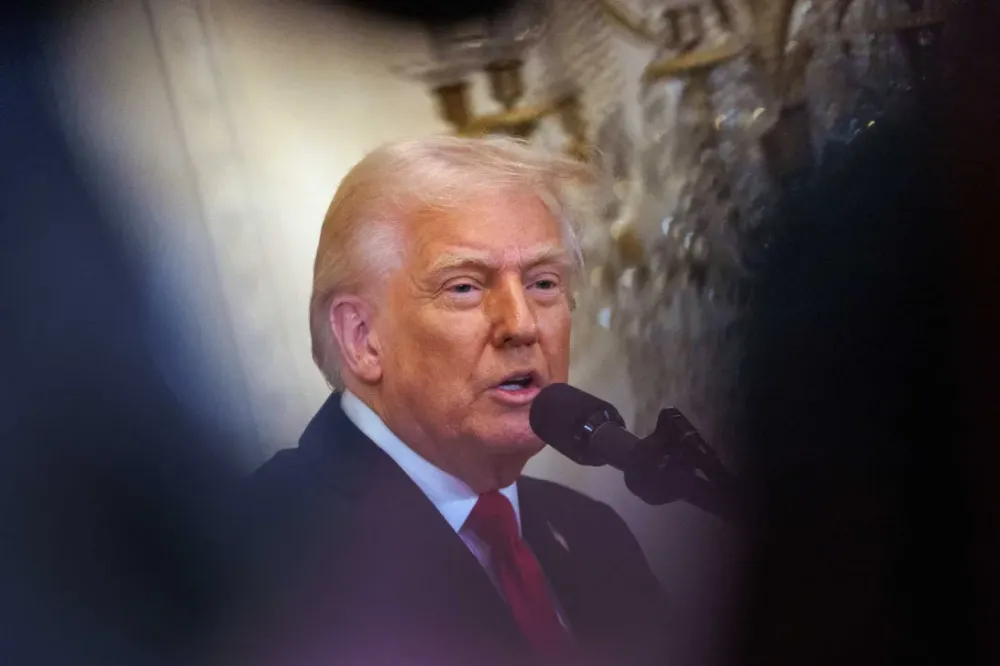 TRUMP SUGERE SAÍDA DAS NEGOCIAÇÕES SE NÃO HOUVER PROGRESSOS