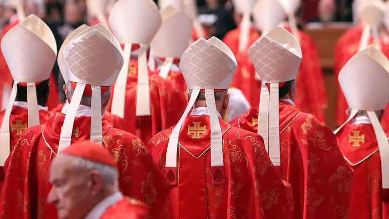 QUAIS CARDEAIS BRASILEIROS PARTICIPAM DO CONCLAVE E PODE SER PAPA