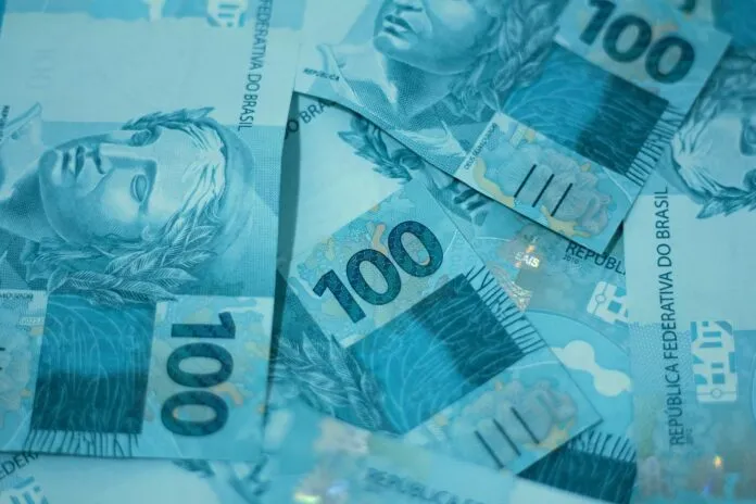 IMPOSTÔMETRO ATINGE MARCA DE R$ 40 TRILHÕES EM 20 ANOS