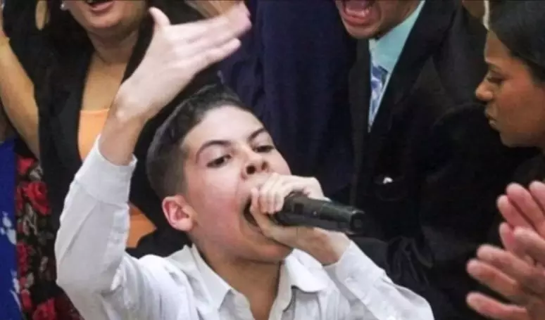 QUEM É O PASTOR DE 15 ANOS AMEAÇADO APÓS DIZER CURAR CÂNCER