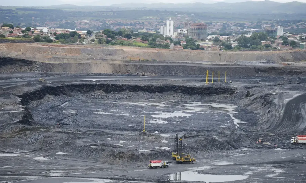 COMÉRCIO EXTERIOR DA MINERAÇÃO TEM SALDO DE US$ 7,6 BILHÕES NO 1º TRIMESTRE