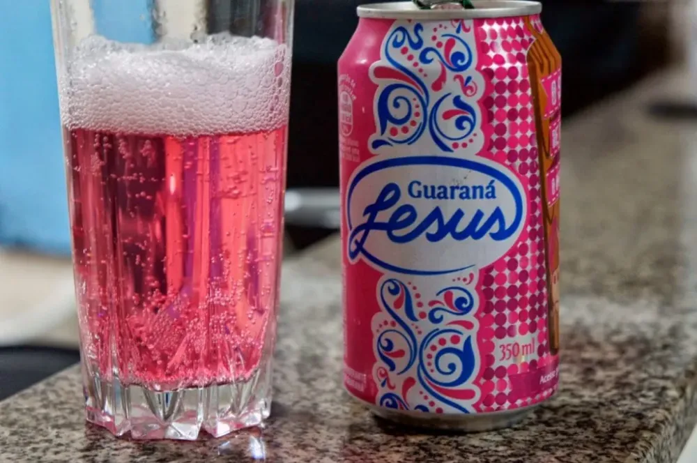 ÍCONE GUARANÁ JESUS CRIADO NO MARANHÃO VIROU ESTRELA DA COCA COLA