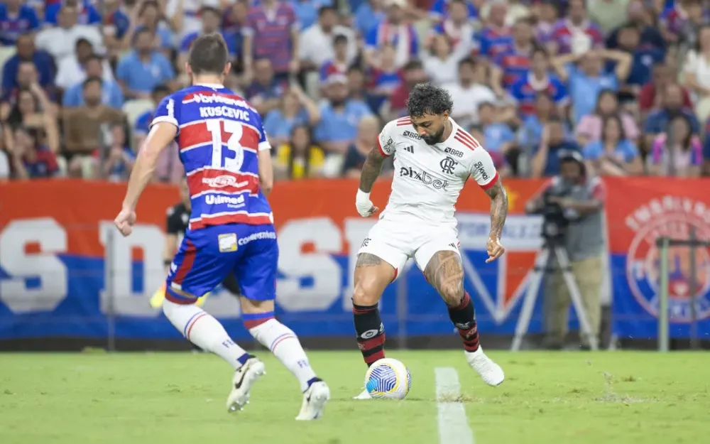 FLAMENGO E FORTALEZA EMPATAM E FICAM DISTANTES DO TÍTULO DO BRASILEIRÃO