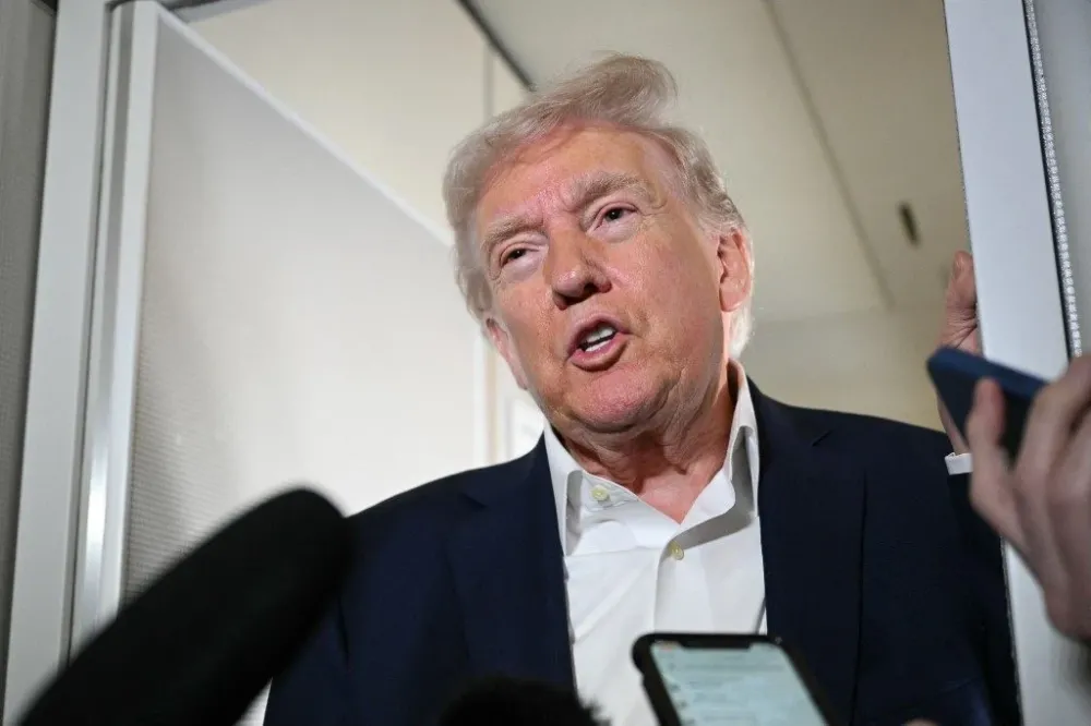 TRUMP PODE REVOGAR PROTEÇÃO LEGAL DE MAIS DE MILHÃO DE IMIGRANTES NOS EUA APÓS DECISÃO JUDICIAL