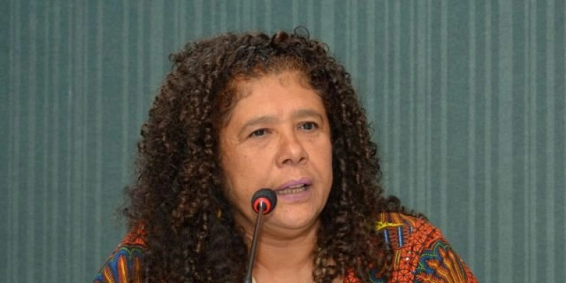 VEREADORA DO PT QUER INSTITUIR O DIA DA PROSTITUTA EM SALVADOR