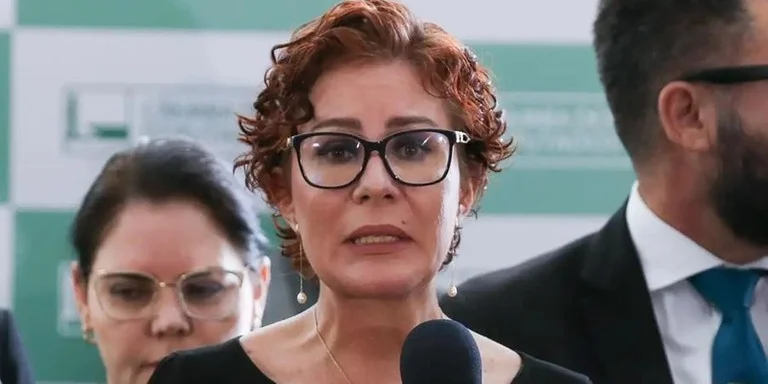 MOTTA DIZ QUE CÂMARA VAI DECRETAR PERDA DE MANDATO DE ZAMBELLI: “NÃO CABE MAIS AO PRESIDENTE”