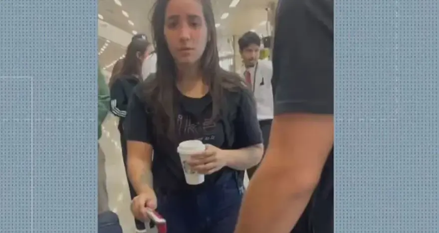 MULHER É PRESA EM AEROPORTO APÓS APLICAR O GOLPE DO AMOR EM NAMORADO
