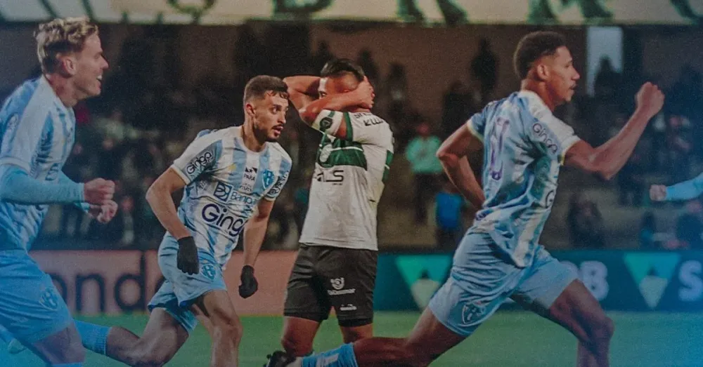 PAPÃO GOLEIA O LIDER CORITIBA POR 5 A 2 E SAI DO Z4 E MOSTRA FORÇA NA SÉRIE B