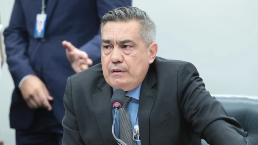 EM SESSÃO NA CCJ PROCURADOR DIZ QUE STF DECIDE AS ELEIÇÕES