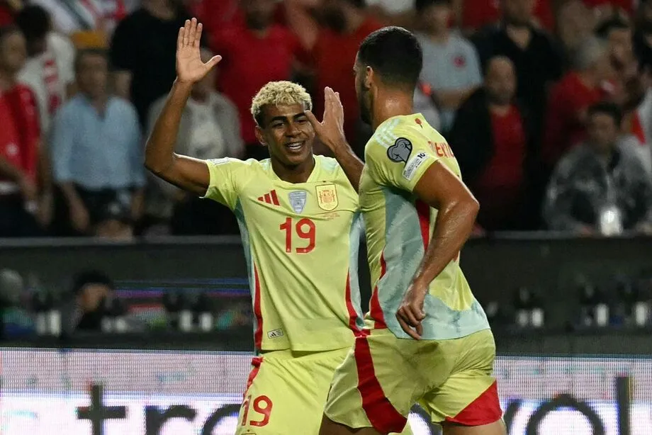ESPANHA GOLEIA TURQUIA POR 6 A 0 E ASSUME LIDERANÇA DO GRUPO E, NAS ELIMINATÓRIAS DA COPA DE 2026