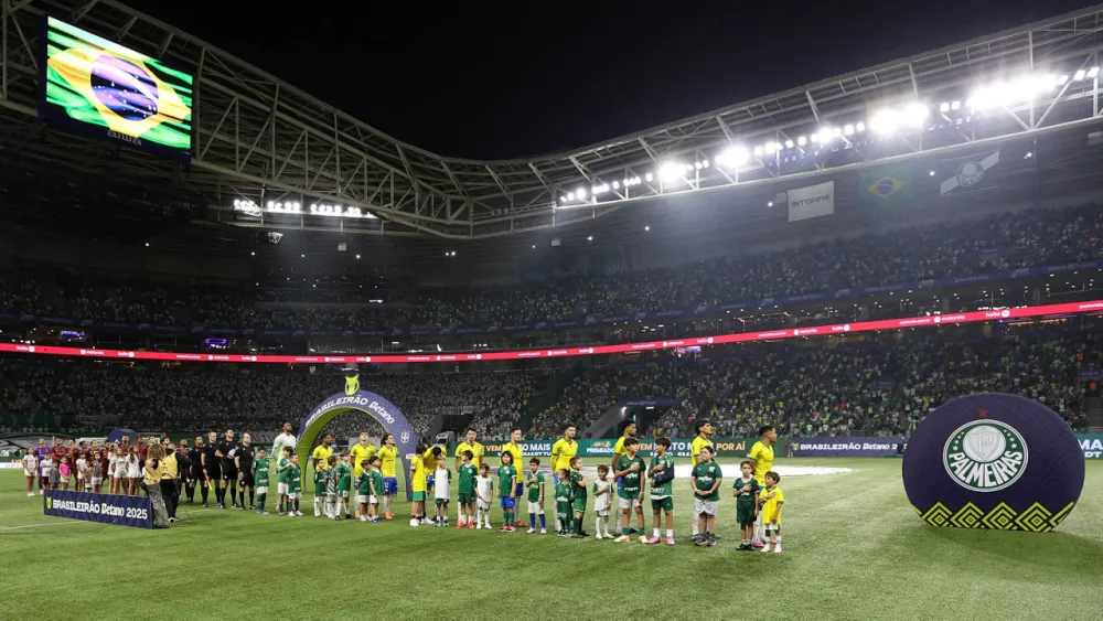 PALMEIRAS EMPATA COM O FLUMINENSE E VÊ FLAMENGO DISPARAR RUMO AO TÍTULO