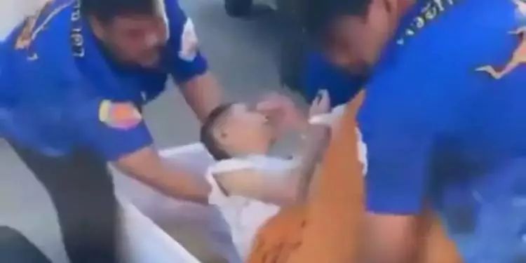 MULHER BATE NO CAIXAO E É SALVA MINUTOS ANTES DE SER CREMADA 