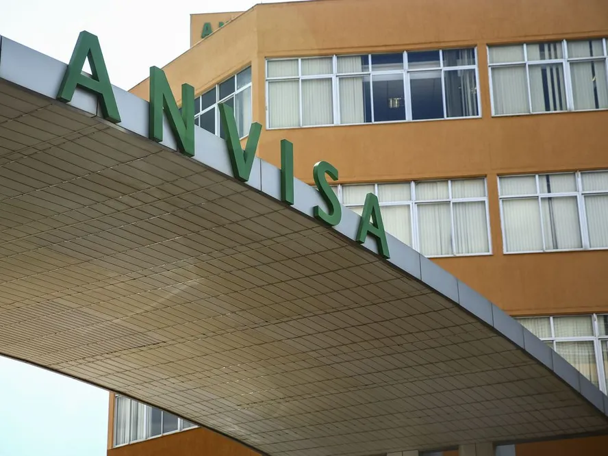 ANVISA PROÍBE COMERCIALIZAÇÃO DE QUATRO MARCAS DE SUPLEMENTOS