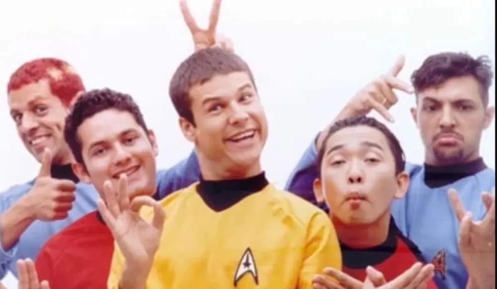 CORPOS DOS 05 INTEGRANTES DA BANDA MAMONAS ASSASSINAS SERÃO EXUMADOS QUASE 30 ANOS APÓS ACIDENTE.