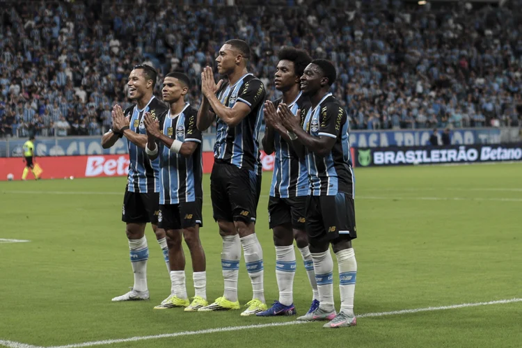 COM ATUAÇÃO RUÍM, VITÓRIA PERDE PARA O GRÊMIO POR 2 X 0 E SEGUE SEM VENCER FORA NO BRASILEIRÃO