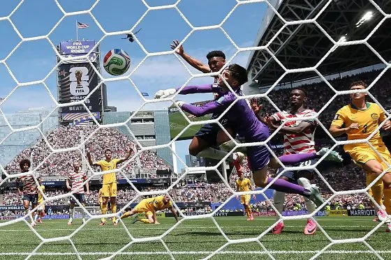 ESTADOS UNIDOS DOMINAM AUSTRÁLIA VENCE PO 2 A 0 E ENCAMINHA CLASSIFICAÇÃO