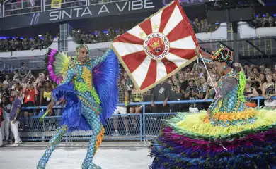  CARNAVAL DE 2025 TERÁ 3 DIAS DE DESFILES NA MARQUÊ DE SAPUCAÌ NO RIO DE JANEIRO