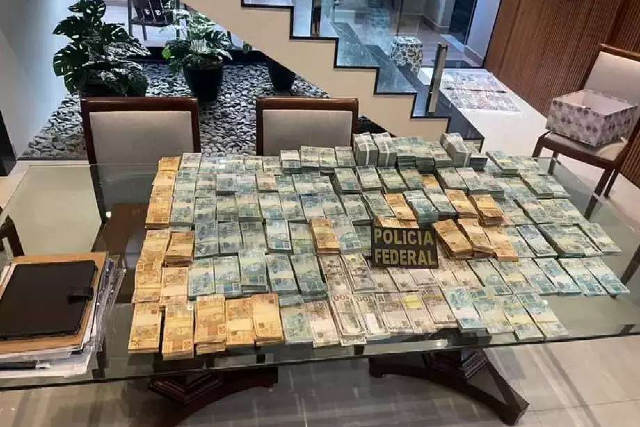 DINHEIRO TOMADO DE EX DESEMBARGADOR DEVE SER DESTINADO AO GOVERNO FEDERAL