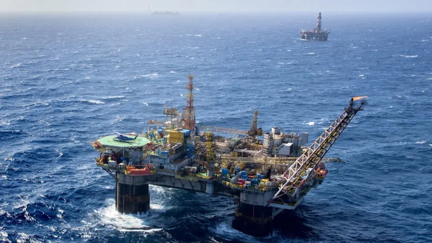 BRASIL DESCOBRIU RESERVA DE PETRÓLEO DUAS VEZES MAIOR QUE O PRÉ -SAL